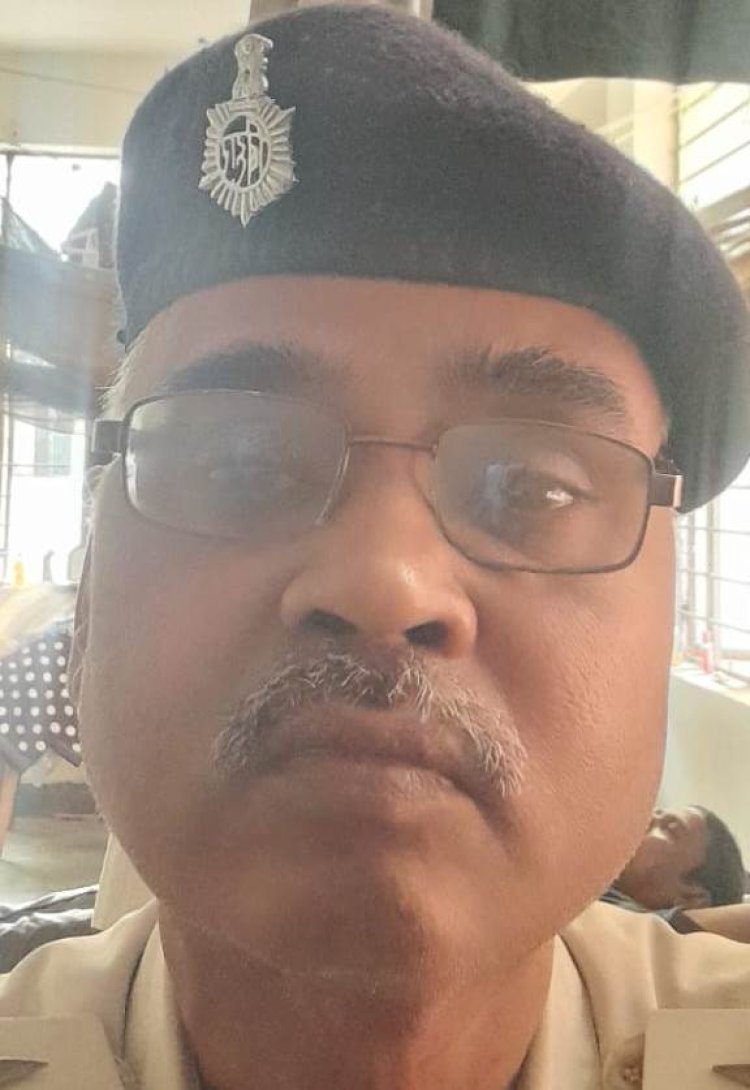 नैनीजोर निवासी पुलिस अधिकारी राजेश कुमार का असामयिक निधन, राजकीय सम्मान के साथ दी गई अंतिम विदाई