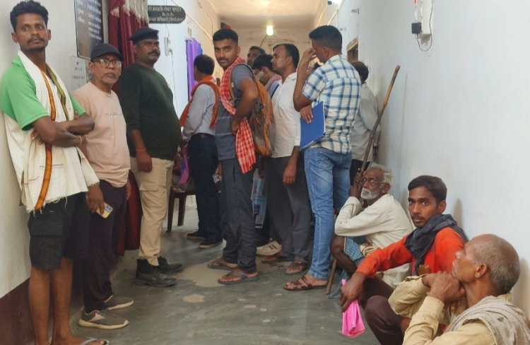 पंचायत सरकार भवन बना समाधान केंद्र, मौके पर निपटे कई मामले