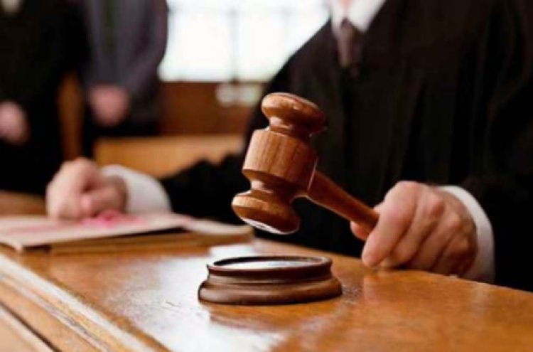 इश्तेहार के बाद भी कोर्ट में हाजिर नहीं हुई महिला, पुलिस ने की कुर्की