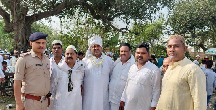 पुलिस बल की तैनाती के बीच आपसी भाईचारे और सौहार्द के साथ मनाया गया बकरीद