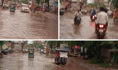प्री-मानसून की पहली बारिश में बह गई मरम्मत की चमक, झील बनी डुमरांव की स्टेशन रोड