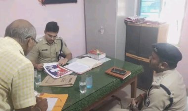 सिमरी थाना की कार्यप्रणाली का एसपी ने किया निरीक्षण, लंबित मामलों के शीघ्र निपटारे का निर्देश