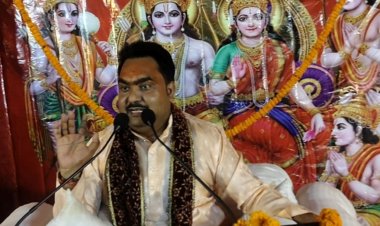 रामकथा में रामलला के आदर्शों का हुआ गुणगान, भक्ति में डूबे श्रद्धालु