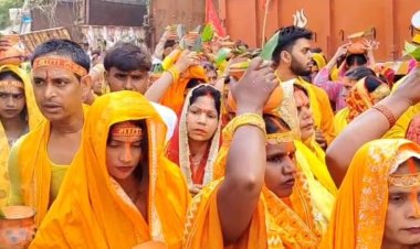 मां काली मंदिर में गूंजे जयकारे, जलभरी यात्रा से शुरू हुआ शतचंडी महायज्ञ