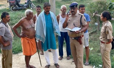 संपत्ति विवाद में कलियुगी पुत्र ने कुदाल के बेट से पीट कर दी पिता की हत्या, मां भी ज़ख्मी