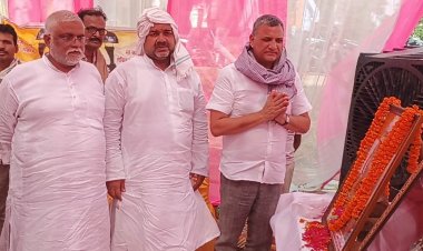 वीर जवान असलम को नम आंखों से दी गई श्रद्धांजलि, बोले बक्सर सांसद– देश हमेशा रहेगा ऋणी