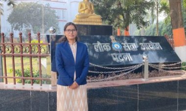 जमीन बेचकर बेटी को पढ़ाया, आज बनी डीएसपी