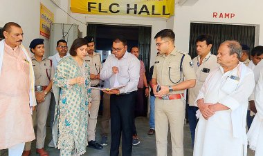 ईवीएम-वीवीपैट वेयर हाउस का डीएम-एसपी ने किया त्रैमासिक निरीक्षण, सुरक्षा व्यवस्था का लिया जायजा
