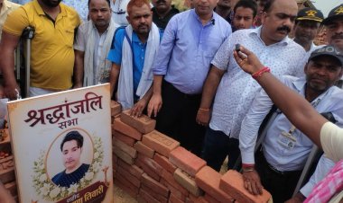 पूर्व सैनिकों ने भरत भूषण तिवारी के परिजनों से मिल दी श्रद्धांजलि, न्याय की मांग तेज