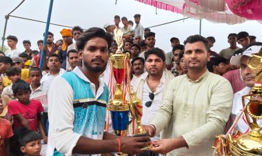 रघुनाथपुर में क्रिकेट का रोमांच, वार्ड-7 ने जीता आरपीएल सीजन-4 का खिताब