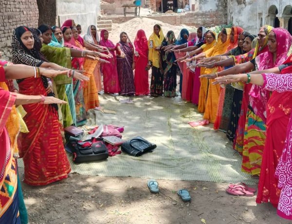 नशामुक्त समाज के निर्माण को लेकर जीविका दीदियों ने लिया संकल्प