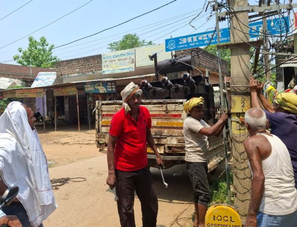 आदर्श नगर में बिजली संकट का समाधान, 63 की जगह लगा 100 केवीए का ट्रांसफार्मर