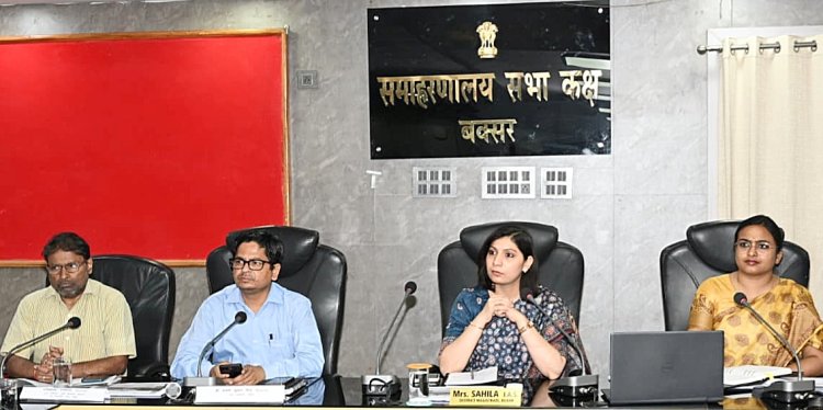 समन्वय समिति की बैठक में डीएम सख्त, अनुपस्थित अधिकारियों पर कार्रवाई के निर्देश