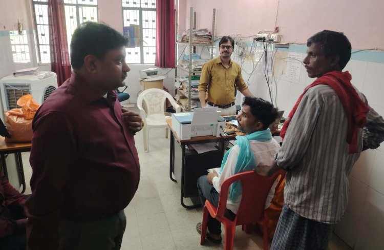 एमएनसीयू के गेट पर नवजात के इलाज मामले में प्रशासन सख्त, एसडीएम ने किया अस्पताल का निरीक्षण