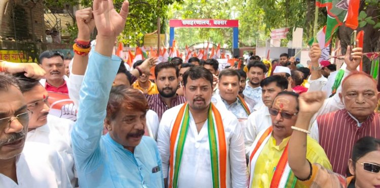 आरओबी बंद होने से बढ़ी जनजीवन की मुश्किलें, कांग्रेस ने प्रशासन पर बढ़ाया दबाव