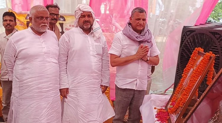 वीर जवान असलम को नम आंखों से दी गई श्रद्धांजलि, बोले बक्सर सांसद– देश हमेशा रहेगा ऋणी
