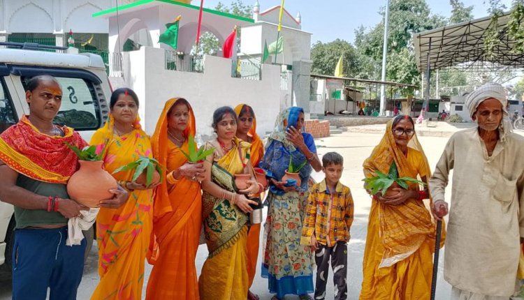 खरपुरा में गूंजा ‘हर-हर महादेव’, भव्य कलश यात्रा के साथ तीन दिवसीय रुद्र यज्ञ का शुभारंभ