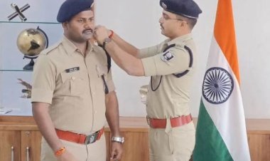 अशोक स्तंभ पहनाकर एसपी ने किया सम्मानित, एएसपी बने पोलस्त कुमार का बढ़ा सम्मान