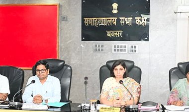 बाढ़-सुखाड़ से निपटने को बक्सर प्रशासन पूरी तरह अलर्ट, डीएम ने कहा— तैयारियों में लापरवाही बर्दाश्त नहीं