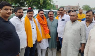गृहनगर में मंत्री उमेश राय का गर्मजोशी से स्वागत, समर्थकों ने फूल-मालाओं से किया सम्मान