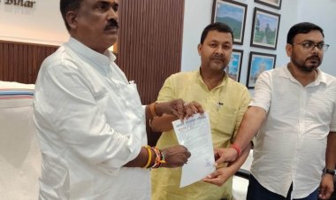 चौसा के ऐतिहासिक युद्धस्थल को पर्यटन हब बनाने की उठी मांग, मंत्री को सौंपा गया विकास प्रस्ताव