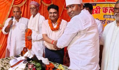जनसरोकारों से जुड़े अधिकारी राकेश कुमार को भावभीनी विदाई, रेलयात्री कल्याण समिति ने किया सम्मानित