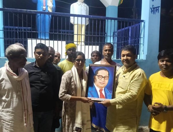 मजदूर परिवार की बेटी की सफलता पर गांव में गौरव का माहौल, सम्मानित हुईं सुंदरी कुमारी