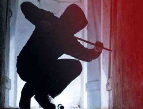 सरकारी विद्यालय का भंडार गृह बना चोरों का निशाना, शैक्षणिक उपकरण समेत सामान गायब