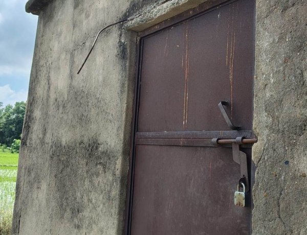 मरम्मत के अभाव में बंद पड़े चार सरकारी नलकूप, सिंचाई के लिए किसान परेशान