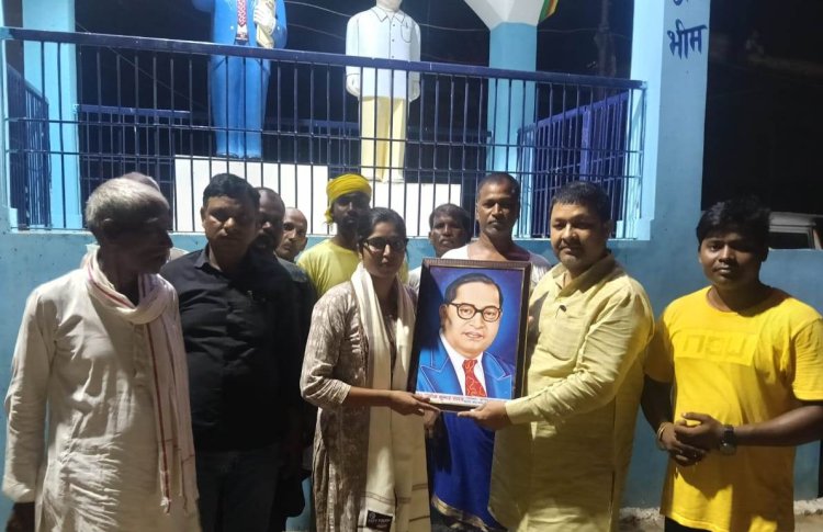 मजदूर परिवार की बेटी की सफलता पर गांव में गौरव का माहौल, सम्मानित हुईं सुंदरी कुमारी