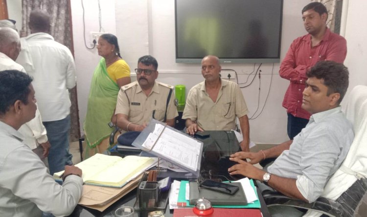 जनता दरबार में राजस्व मामलों के त्वरित निपटारे पर जोर, लंबित प्रकरणों की जांच तेज करने के निर्देश