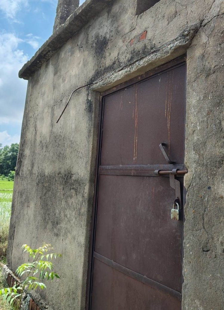 मरम्मत के अभाव में बंद पड़े चार सरकारी नलकूप, सिंचाई के लिए किसान परेशान