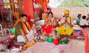 वर्षों पुरानी परंपरा के तहत थाना परिसर स्थित महादेव मंदिर में हुई विशेष पूजा