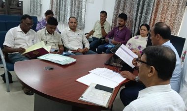 पीएम सूर्य घर योजना की धीमी रफ्तार पर बैंकर्स को चेताया, हर माह 100 घरों में सोलर लगाने का लक्ष्य