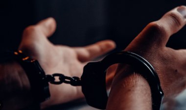बनकट शराबकांड में दूसरी गिरफ्तारी, टिंकू का छोटा भाई डबलू प्रसाद दबोचा गया