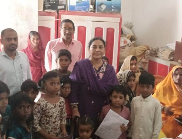 रघुनाथपुर में आधार सेवा की दस्तक, अब डाकघर में ही होगा नामांकन और अपडेट