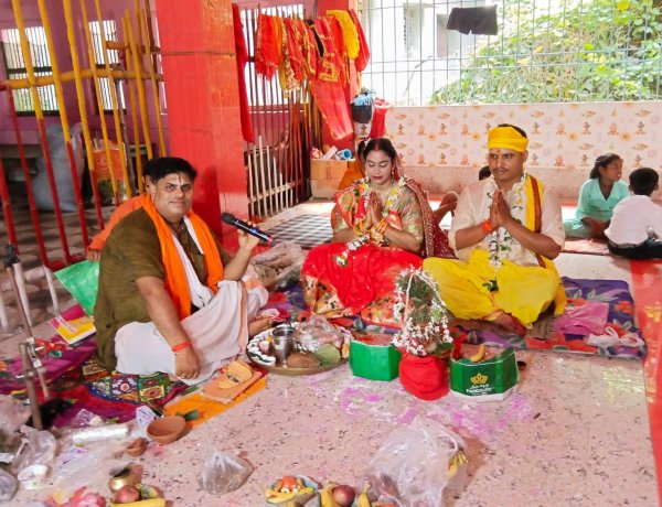 वर्षों पुरानी परंपरा के तहत थाना परिसर स्थित महादेव मंदिर में हुई विशेष पूजा