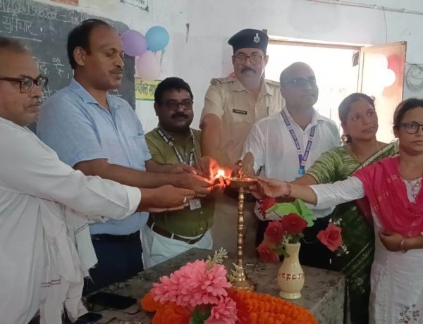 कस्तूरबा विद्यालय की छात्राओं ने बेबाकी से रखीं समस्याएं, बीडीओ ने दिया समाधान का भरोसा