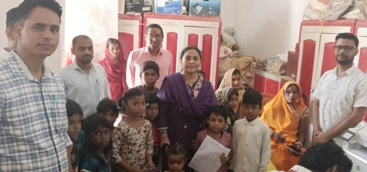 रघुनाथपुर में आधार सेवा की दस्तक, अब डाकघर में ही होगा नामांकन और अपडेट