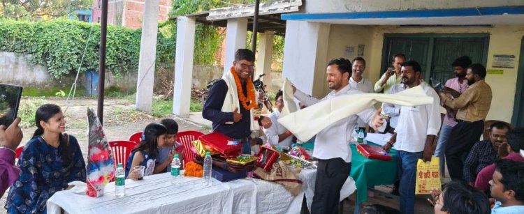 चार साल की सेवा में बदली मुरार बिजली उपकेंद्र की तस्वीर, स्थानांतरण पर जेई को दी भावभीनी विदाई
