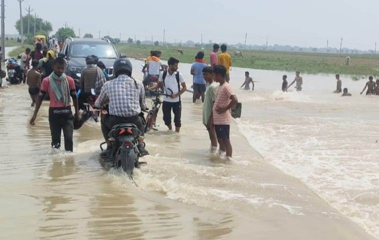 गंगा का उफान बढ़ा, दियारा की राहें डूबीं; 10 हजार की आबादी पर बाढ़ का खतरा