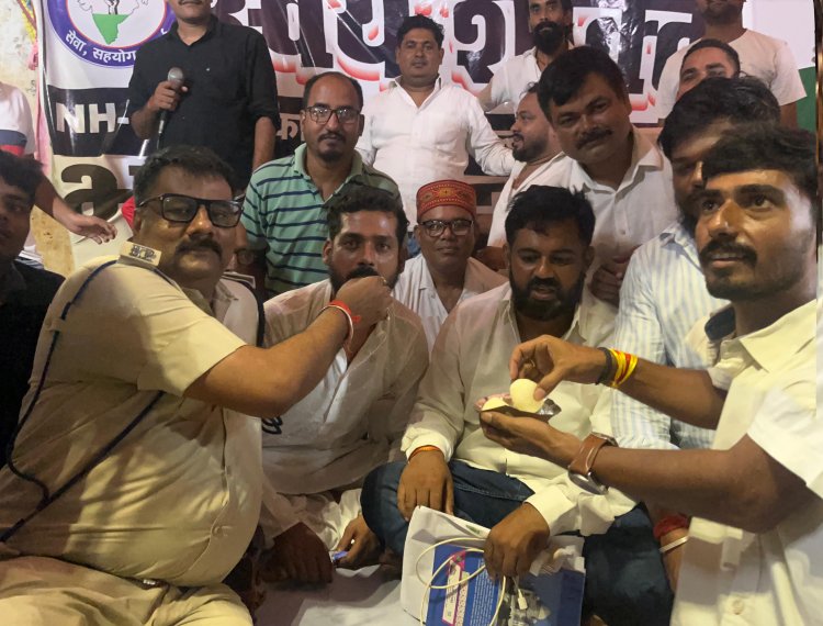 प्रशासन के आश्वासन पर छह दिन बाद थमा सड़क आंदोलन