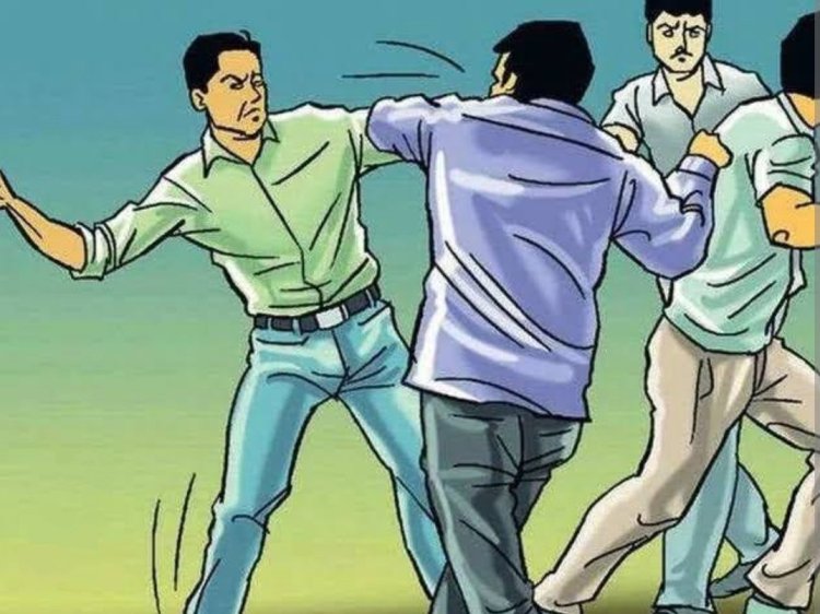 दिया मोड़ पर युवक से मारपीट, जेब से पांच हजार रुपये निकालने का आरोप
