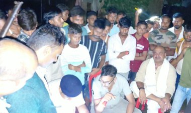 विद्युत प्रवाहित बिजली पोल की चपेट में आने से युवक मौत, परिवार पर टूटा दुखों का पहाड़