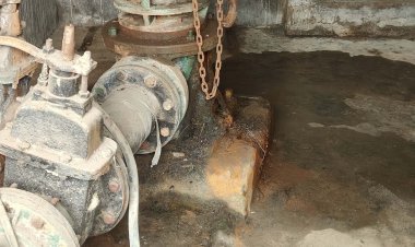 चौसा में पानी के लिए हाहाकार, जिम्मेदारी की फाइलों में उलझी जलापूर्ति