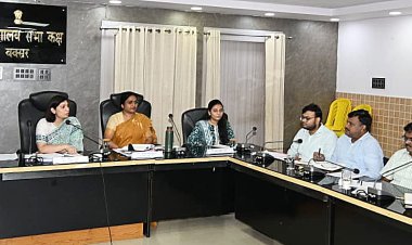 बाढ़ प्रभावित गांवों में राहत से लेकर स्वास्थ्य तक पुख्ता इंतजाम के निर्देश