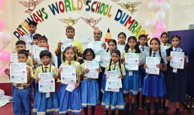 पुस्तिका ‘स्पेक्ट्रम’ के लोकार्पण से निखरी बच्चों की रचनात्मक प्रतिभा