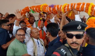 बक्सर भाजपा कार्यालय पहुंचे सीएम सम्राट, कार्यकर्ताओं से मिले और रोपा रुद्राक्ष