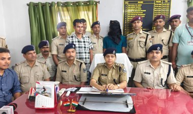 खाकी का खौफ दिखाकर ट्रेनों में वसूली, विरोध पर युवक को चलती ट्रेन से दिया धक्का