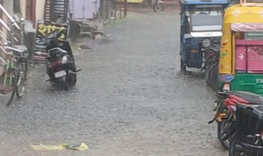 चक्रवात अर्नब का असर: 24 घंटे से हो रही है झमाझम बारिश, कई इलाके जलमग्न, मौसम हुआ नरम